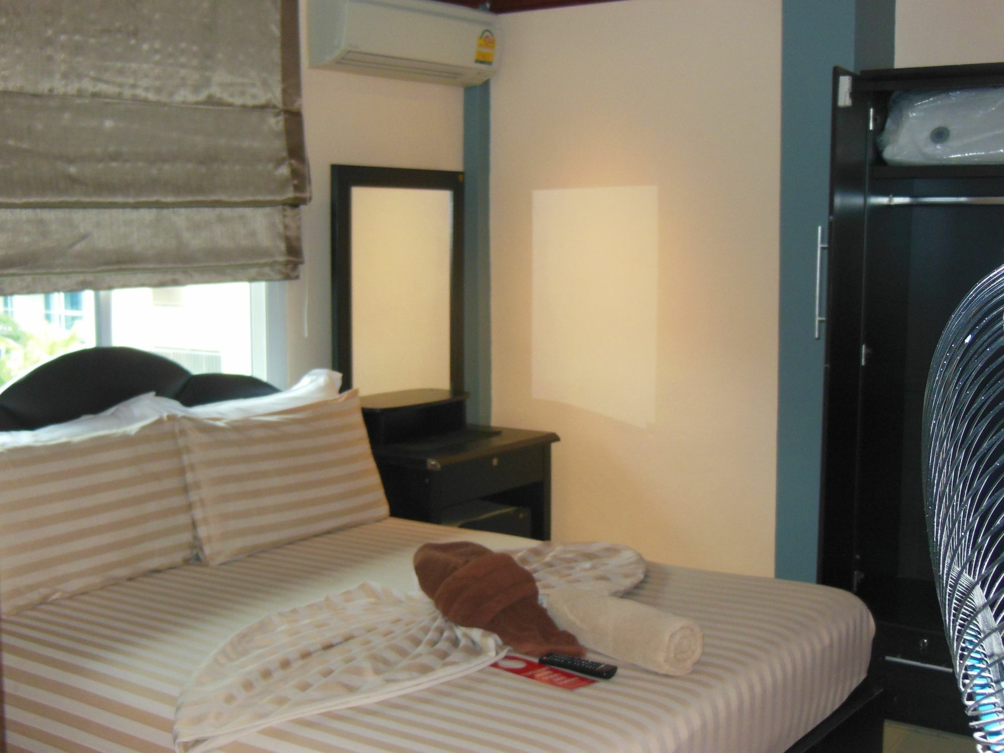 Boomerang Guesthouse And Bar Pattaya Luaran gambar