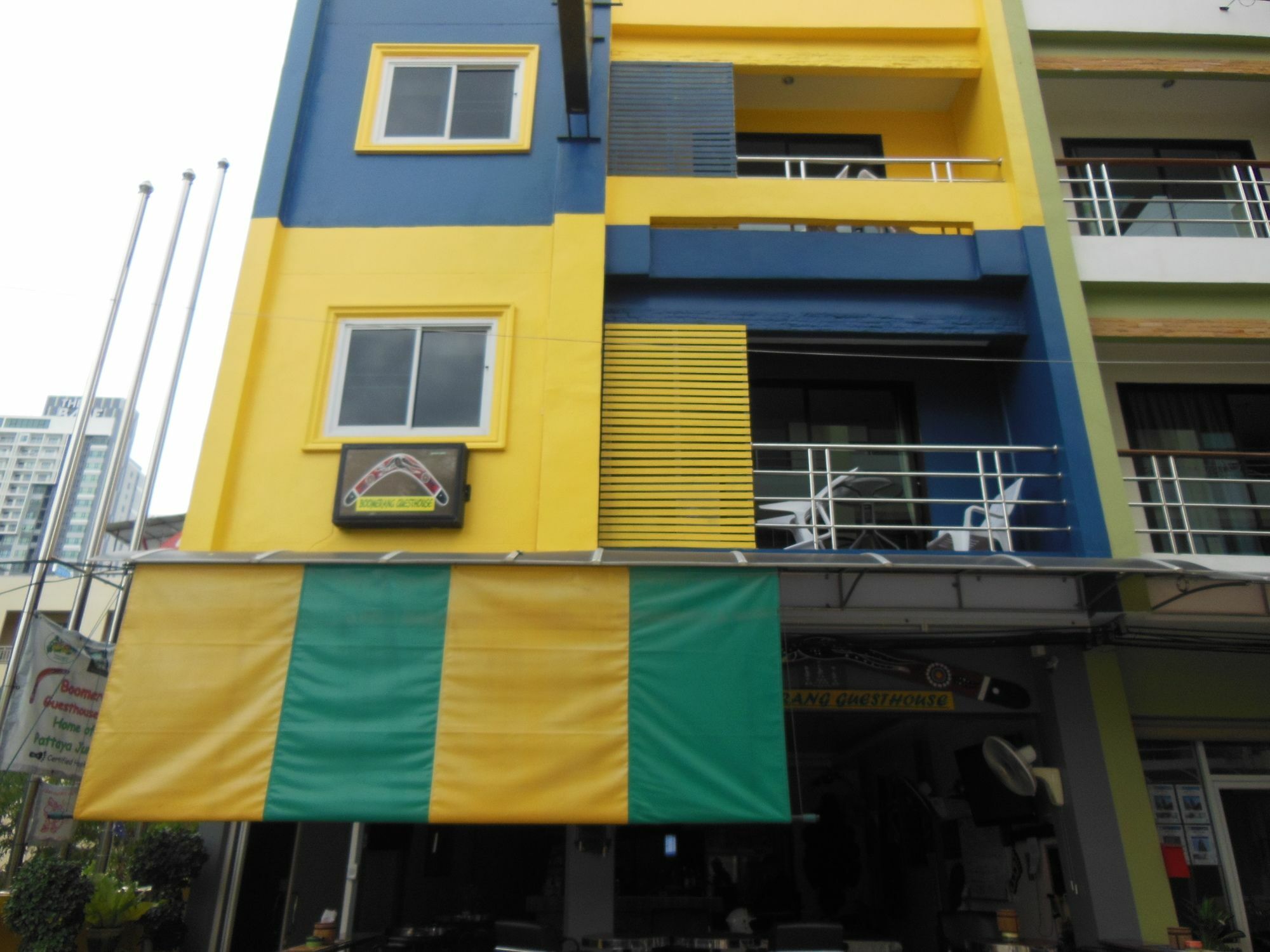 Boomerang Guesthouse And Bar Pattaya Luaran gambar