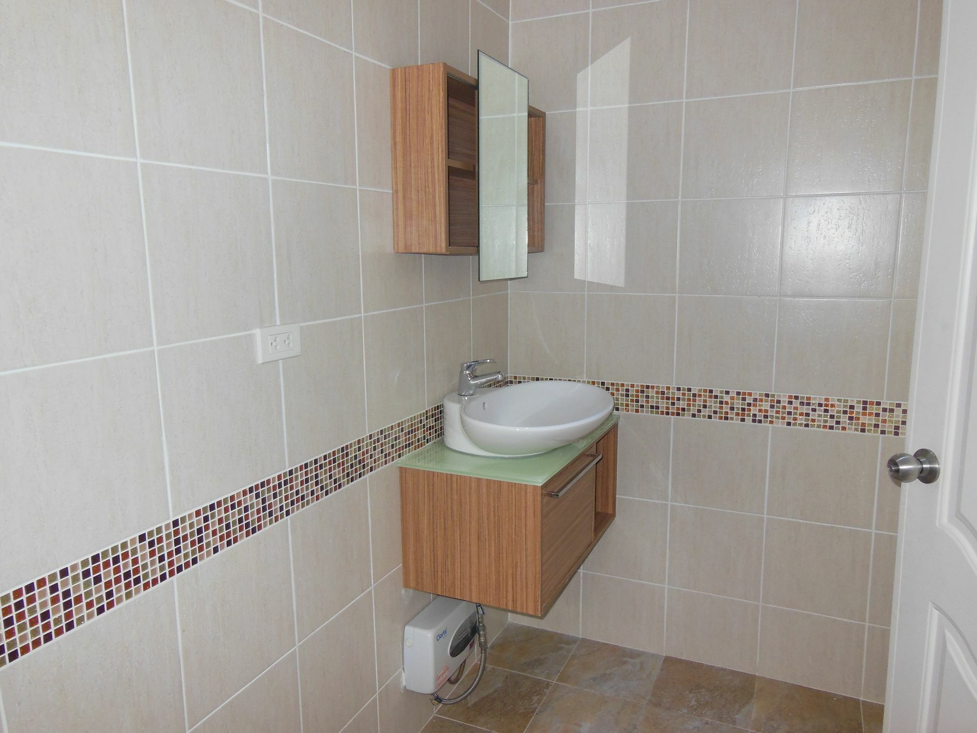 Boomerang Guesthouse And Bar Pattaya Luaran gambar
